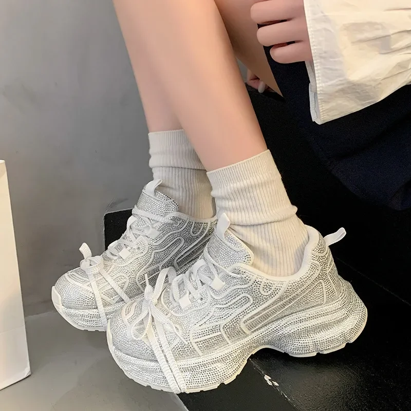 Chaussures de papa pour femmes - Bandage avis et prix